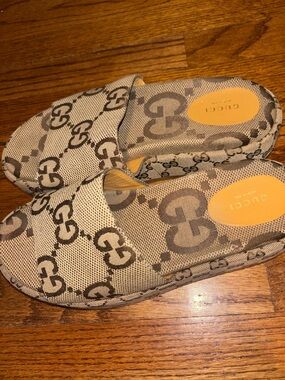 Gucci Monogram platform slide sandals